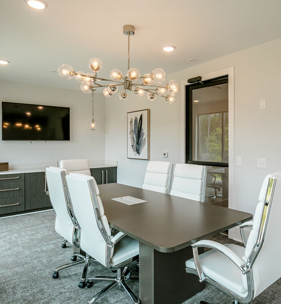 Brizo Apartments - Business Center